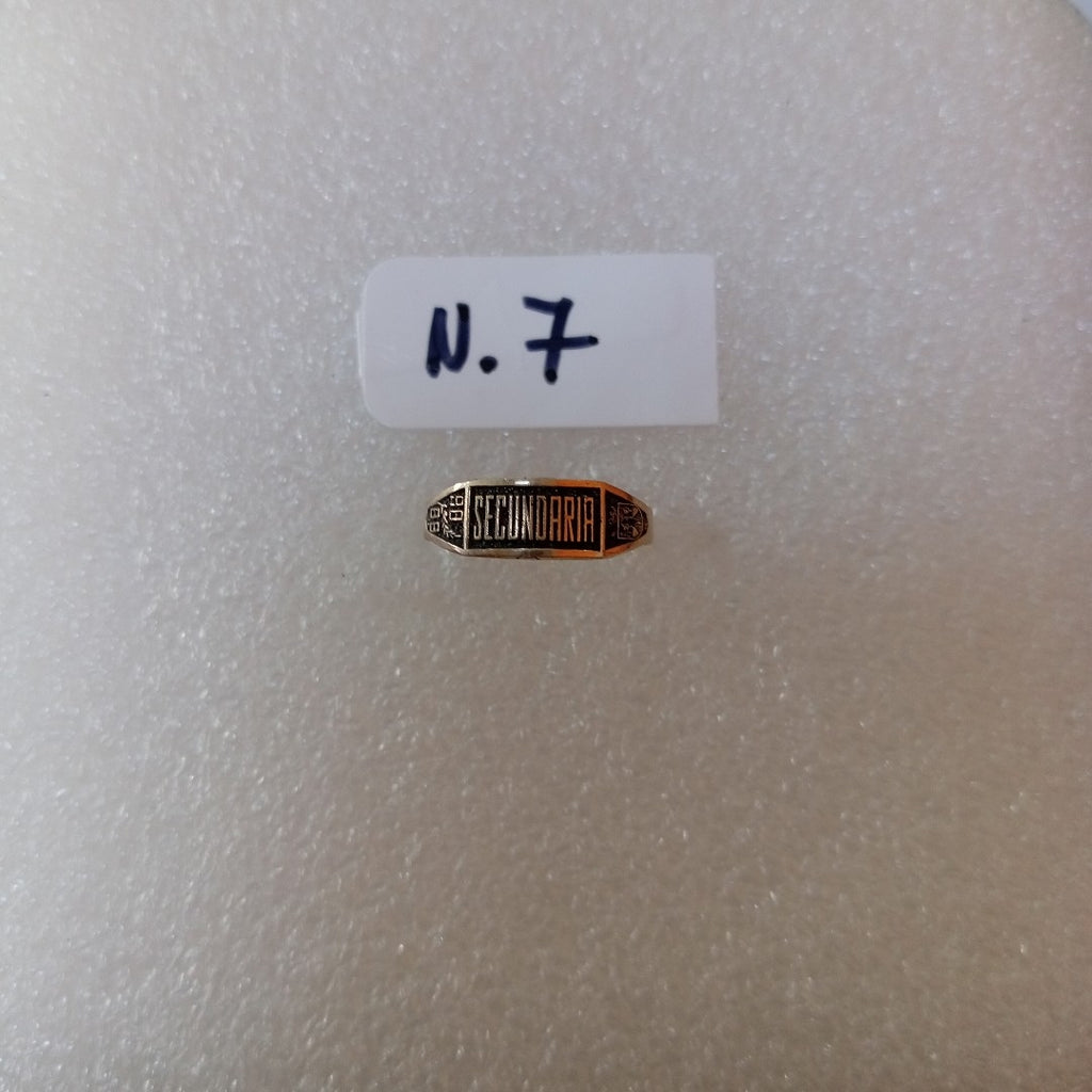ANILLO DE GRADUACIÓN ORO 8 K 1.1 GRMS (SEMINUEVO)