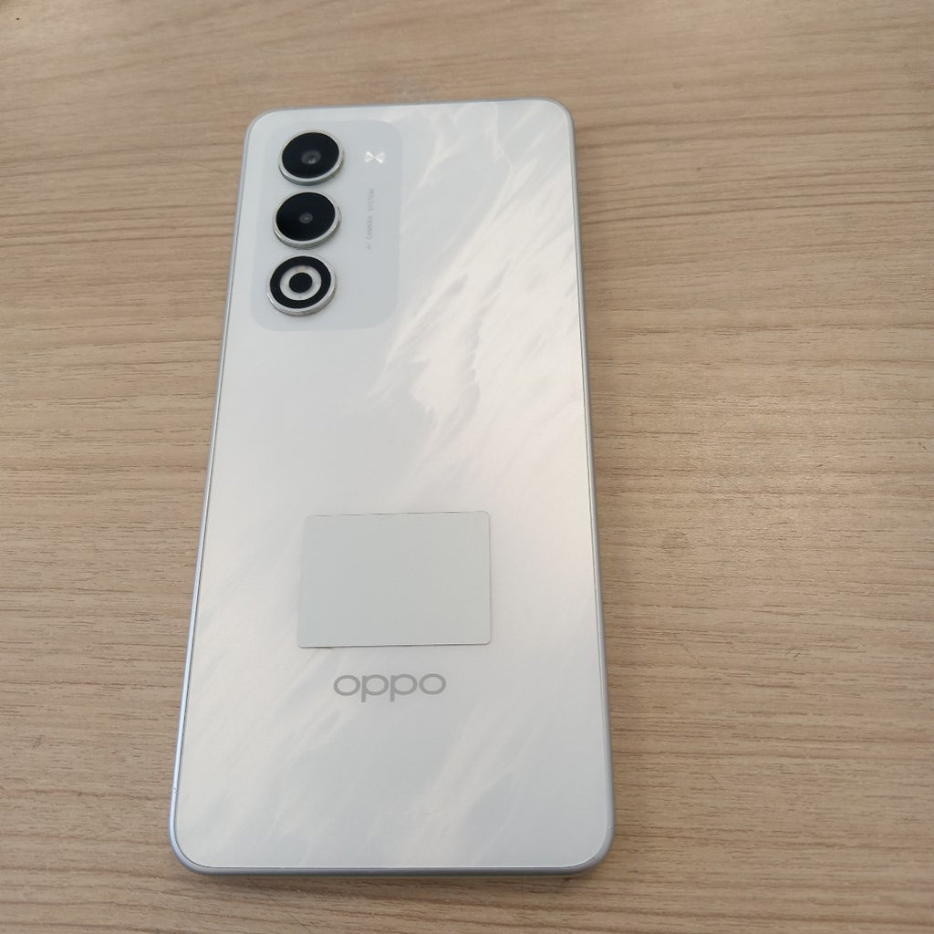 CELULAR OPPO A5 CPH2727 (2025) 256 GB 4 GB RAM (SEMINUEVO)