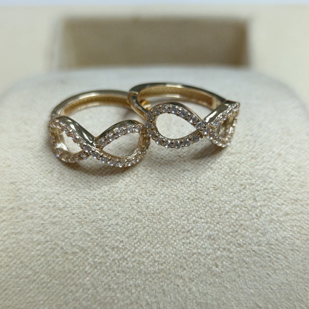 HUGGIES ORO 14K 2.1 (NUEVO)