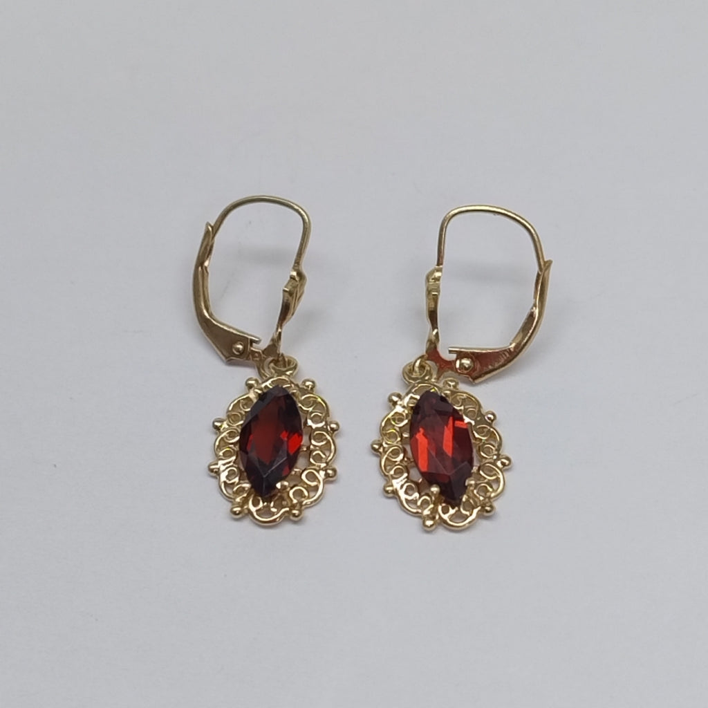 ARETES PAR ORO 14 K 2.8 GRMS (SEMINUEVO)