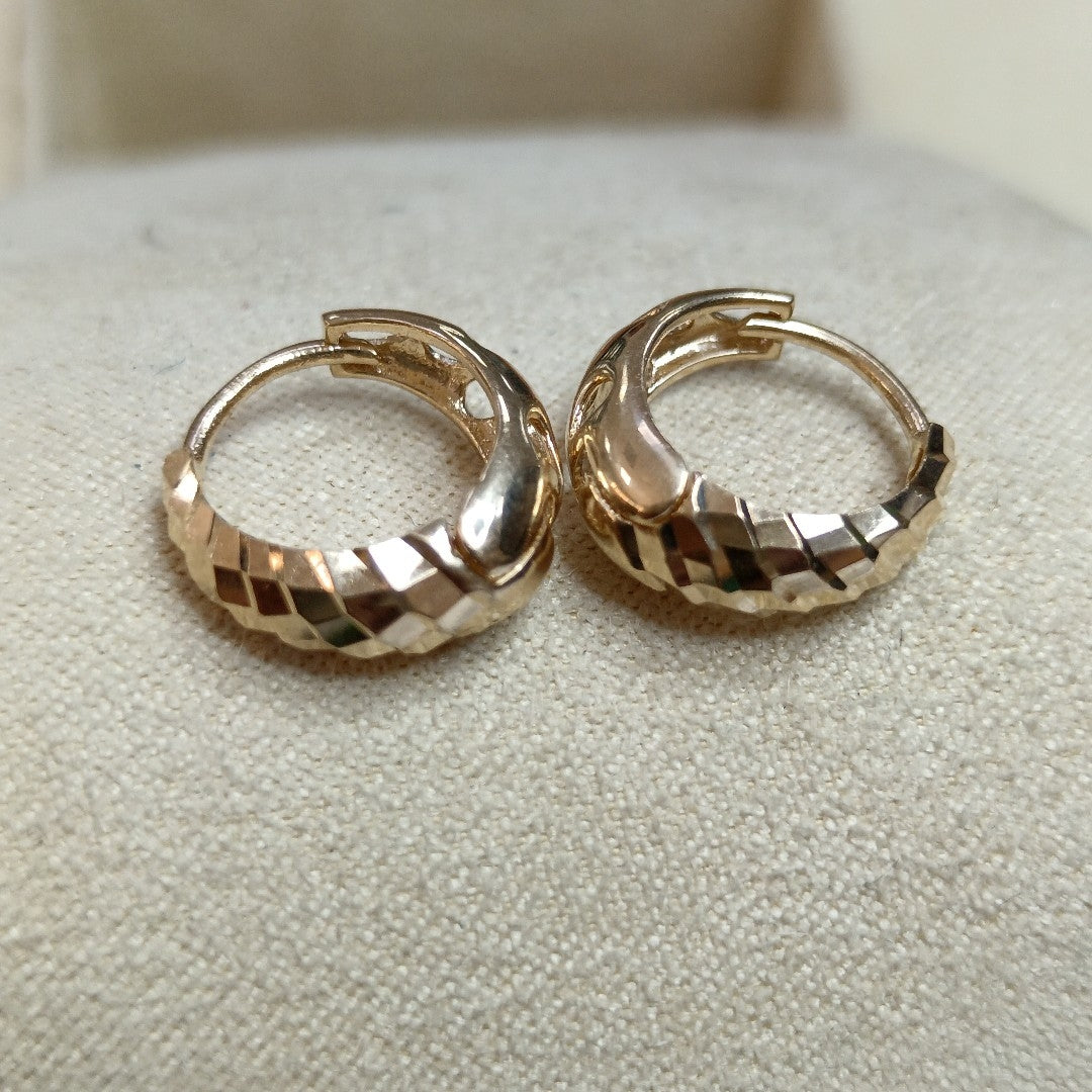HUGGIES ORO 14K 2 (NUEVO)