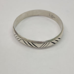 PULSERA RIGIDA PLATA 13 GRMS (SEMINUEVO)