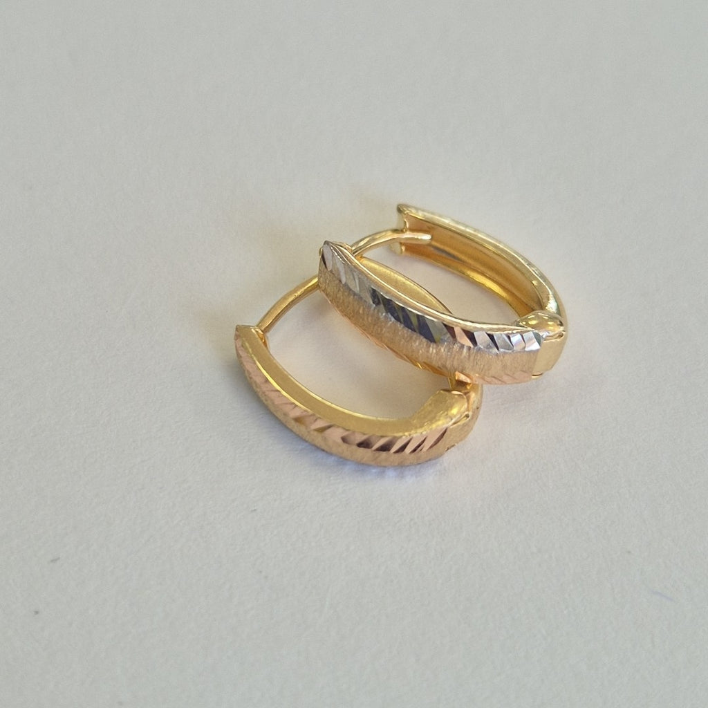 HUGGIES ORO 14K 1.1 (NUEVO)