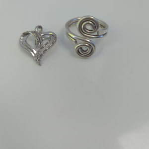 ANILLO, DIJE PLATA 8.8 GRMS (SEMINUEVO)