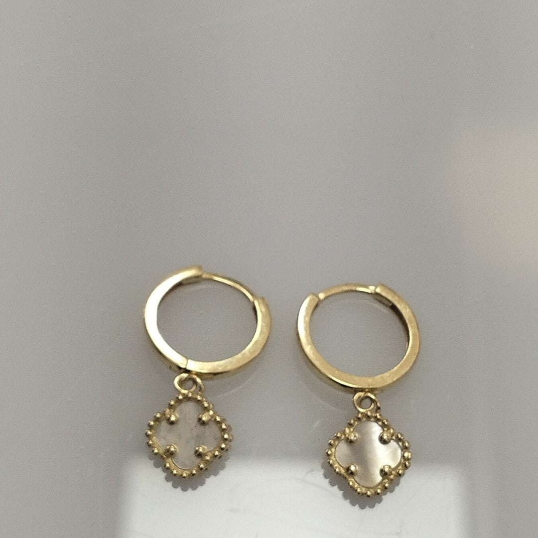 HUGGIES ORO 14K 2.1 (NUEVO)