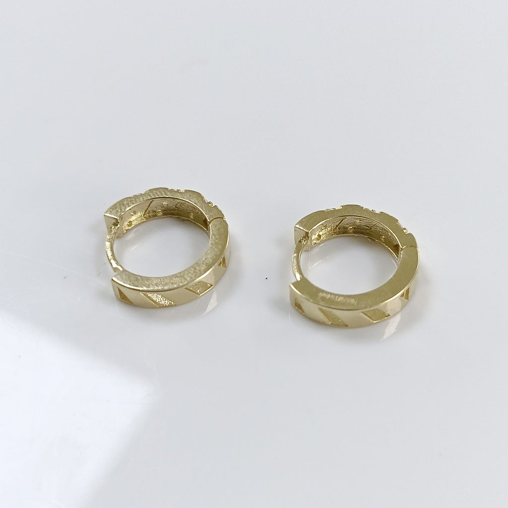 ARETES HUGGIES CON CIRCONIAS 14K 2.3 GR (NUEVO)