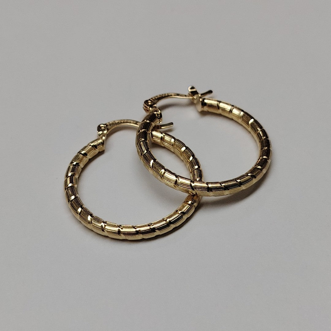 ARETES ARRACADAS LABRADAS 14K 3.3 GR (NUEVO)