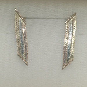 ARETES PAR ORO 10 K 1.3 GRMS (SEMINUEVO)