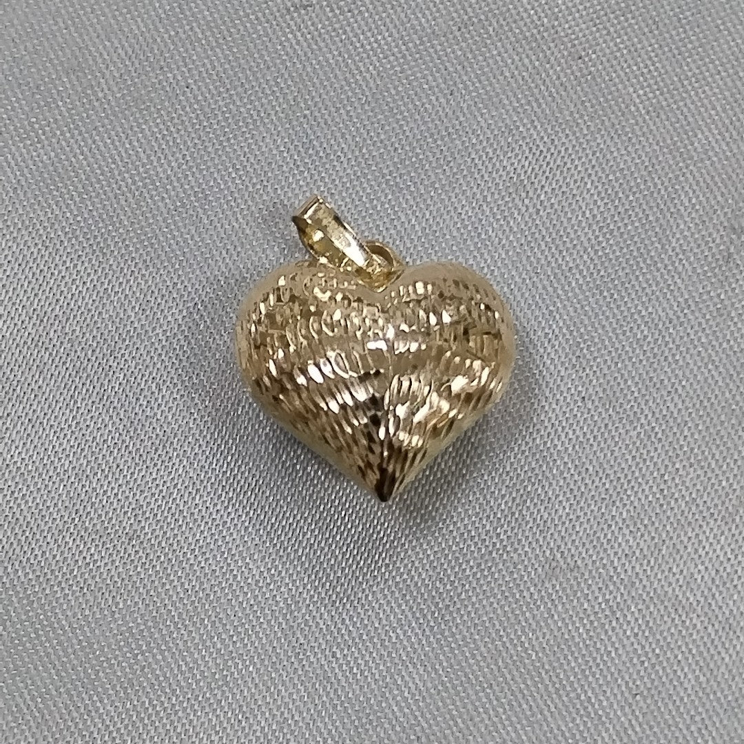 DIJE TEJIDO CORAZON LABRADO 14K 1.1 GR (NUEVO)
