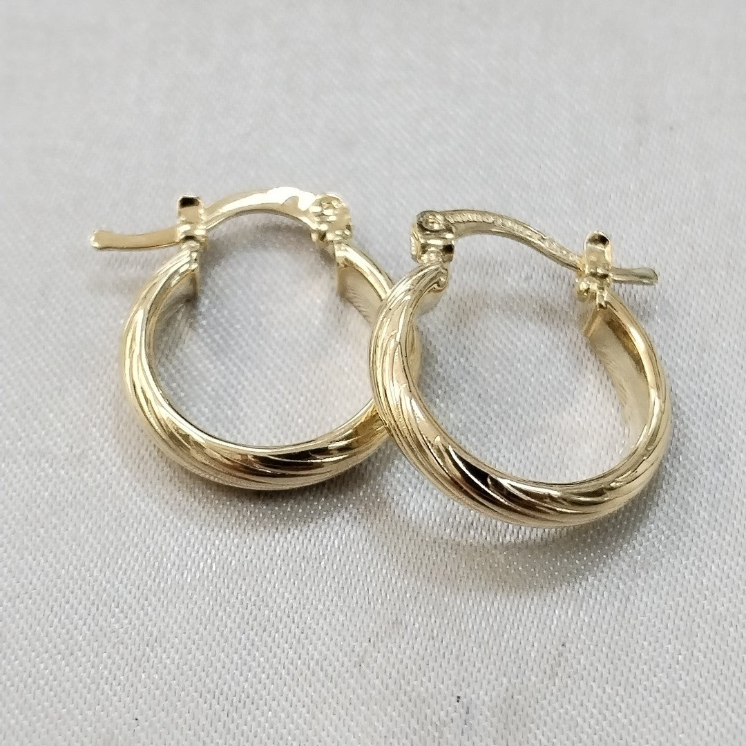 ARETES ARRACADA ASTRIADA 14K 1.6 GR (NUEVO)