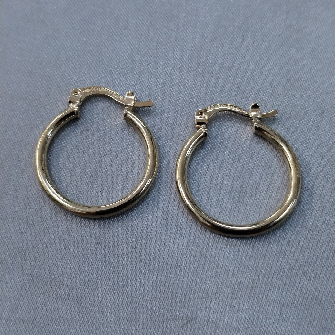 ARETES TEJIDO ARRACADAS LISAS 14K 1.2 GR (NUEVO)