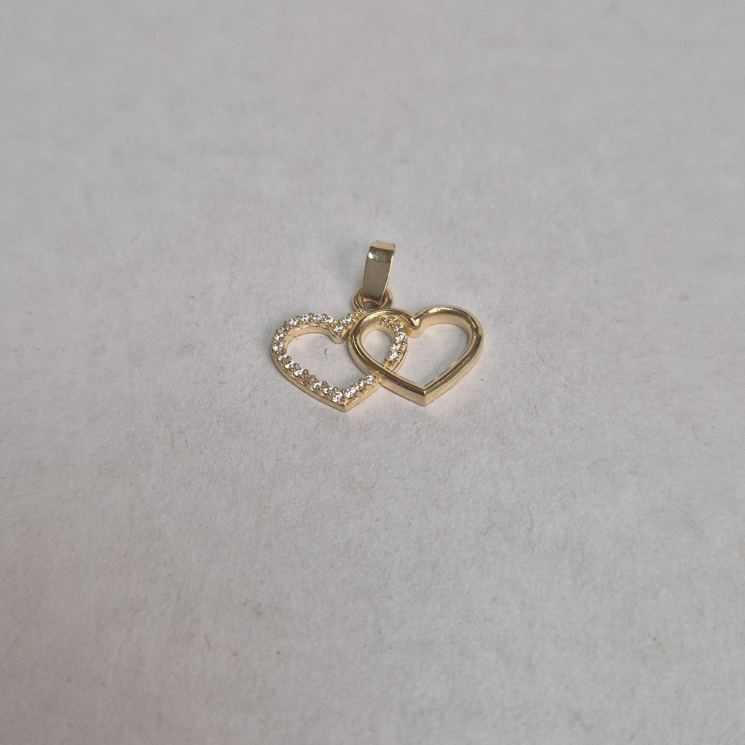 DIJE TEJIDO DOS CORAZONES CON CIRCONIAS 14K 1.5 GR (NUEVO)