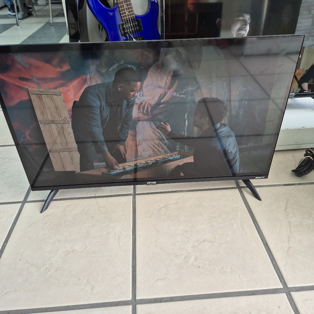 PANTALLA ATVIO ARK3216ILED (2020) 32" LED HD (SEMINUEVO)