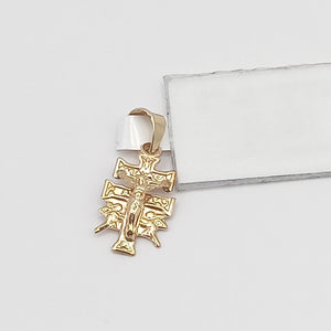 CRUZ DE CARAVACA, DIJE ORO 10 K 0.7 GRMS (SEMINUEVO)