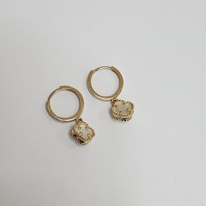 HUGGIES ORO 14K 2.1 (NUEVO)