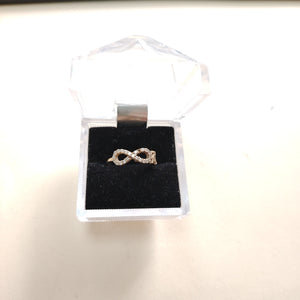 ANILLO CONMEMORATIVO ORO 10 K 1.1 GRMS (SEMINUEVO)