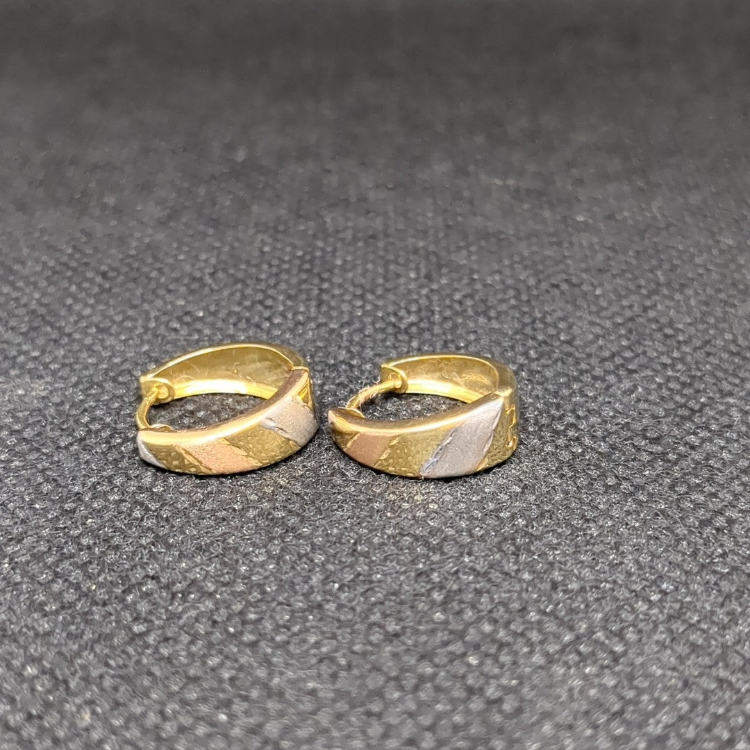 ARETES PAR ORO COMBINADO 14 K 1,50 GRMS (SEMINUEVO)