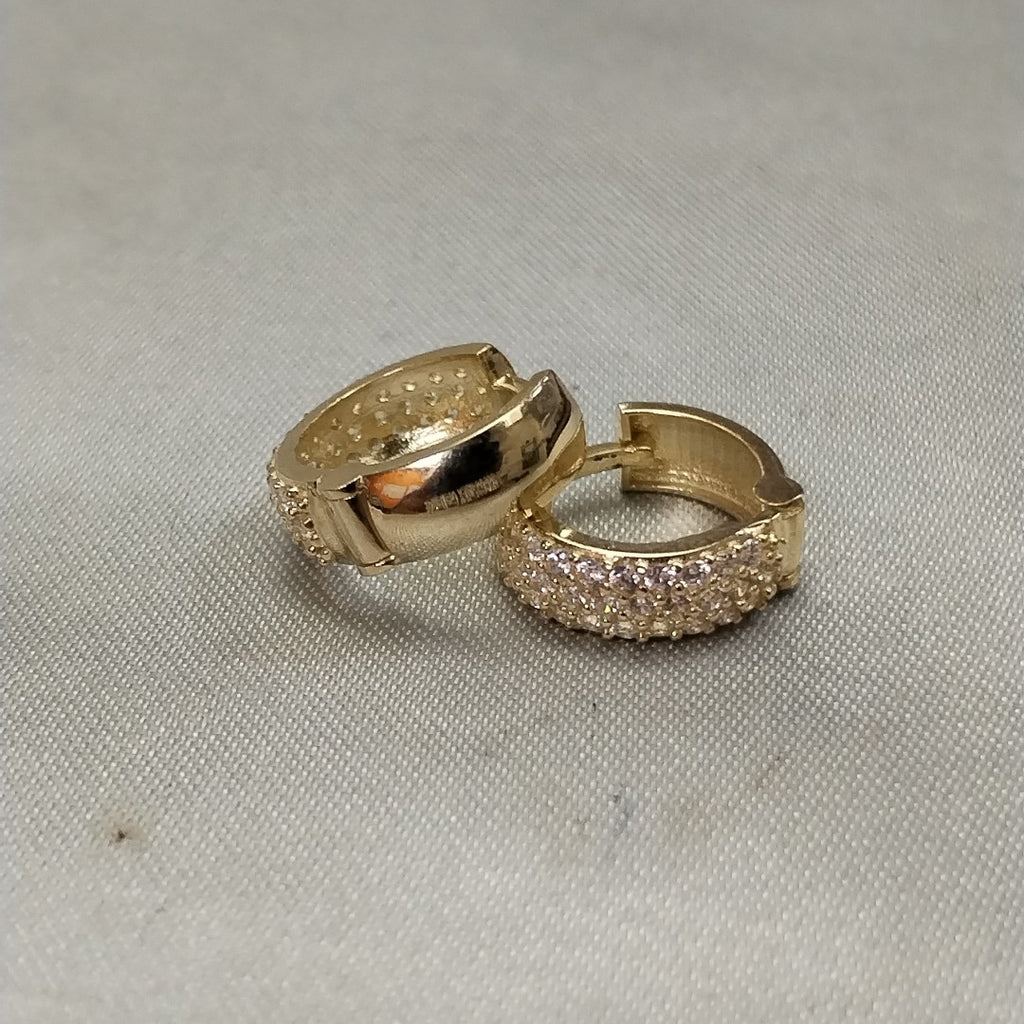 ARETES HUGGIE CON CIRCONIAS 14K 2 GR (NUEVO)