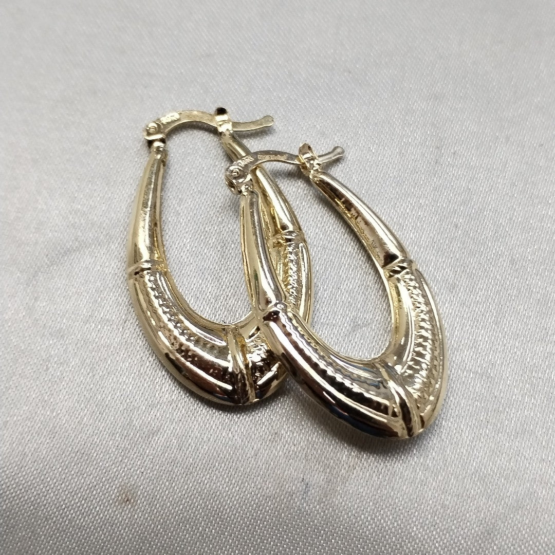 ARETES ARRACADAS ESTRIADAS 14K 2.5 GR (NUEVO)