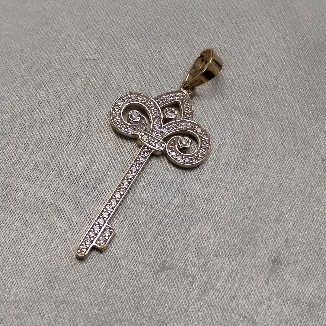 DIJE LLAVE C CIRCONIAS 14K 1.5 GR (NUEVO)
