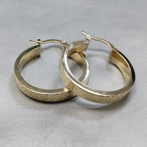 ARETES TEJIDO ARRACADAS FACETADAS 14K 2.9 GR (NUEVO)
