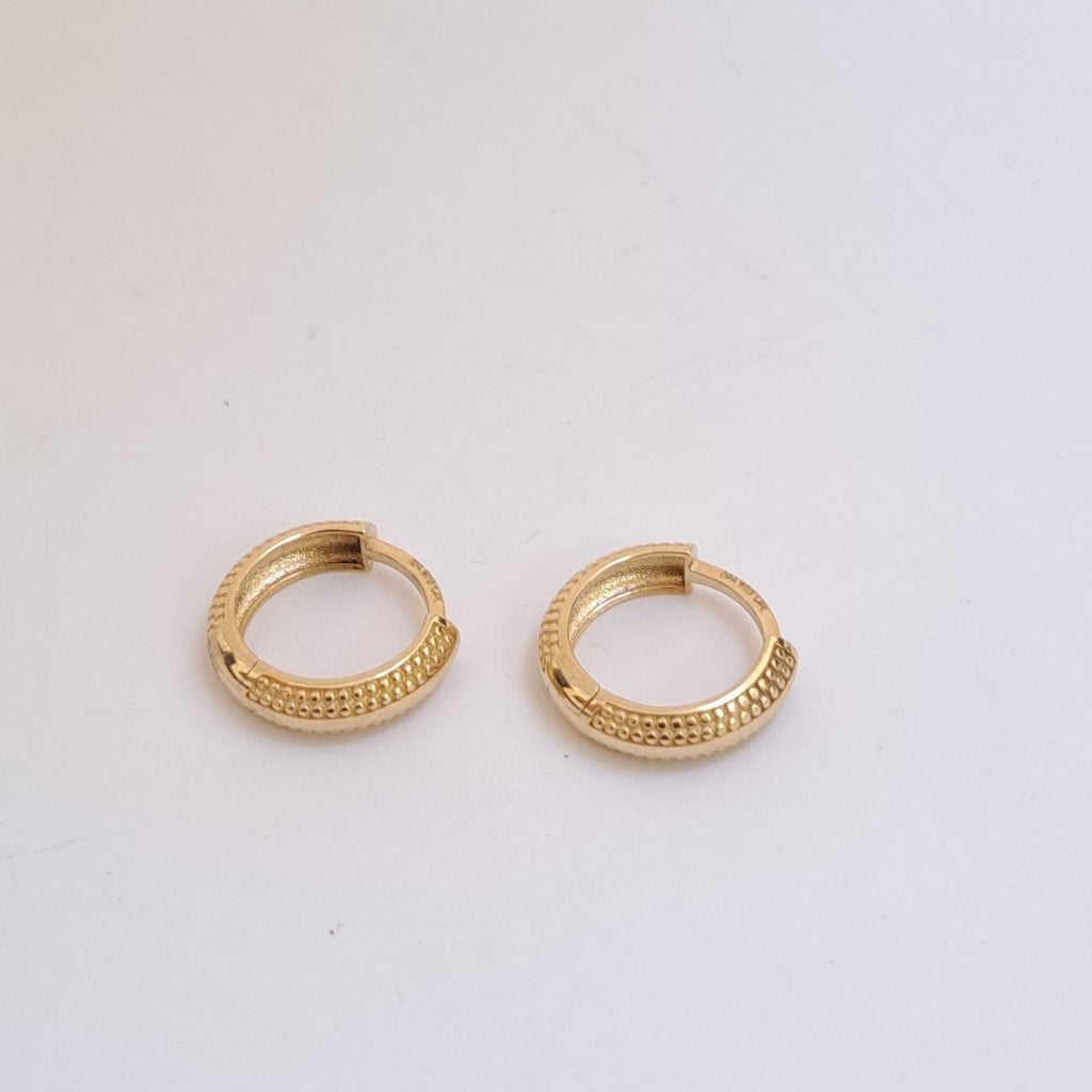 HUGGIES ORO 14K 1.9 (NUEVO)