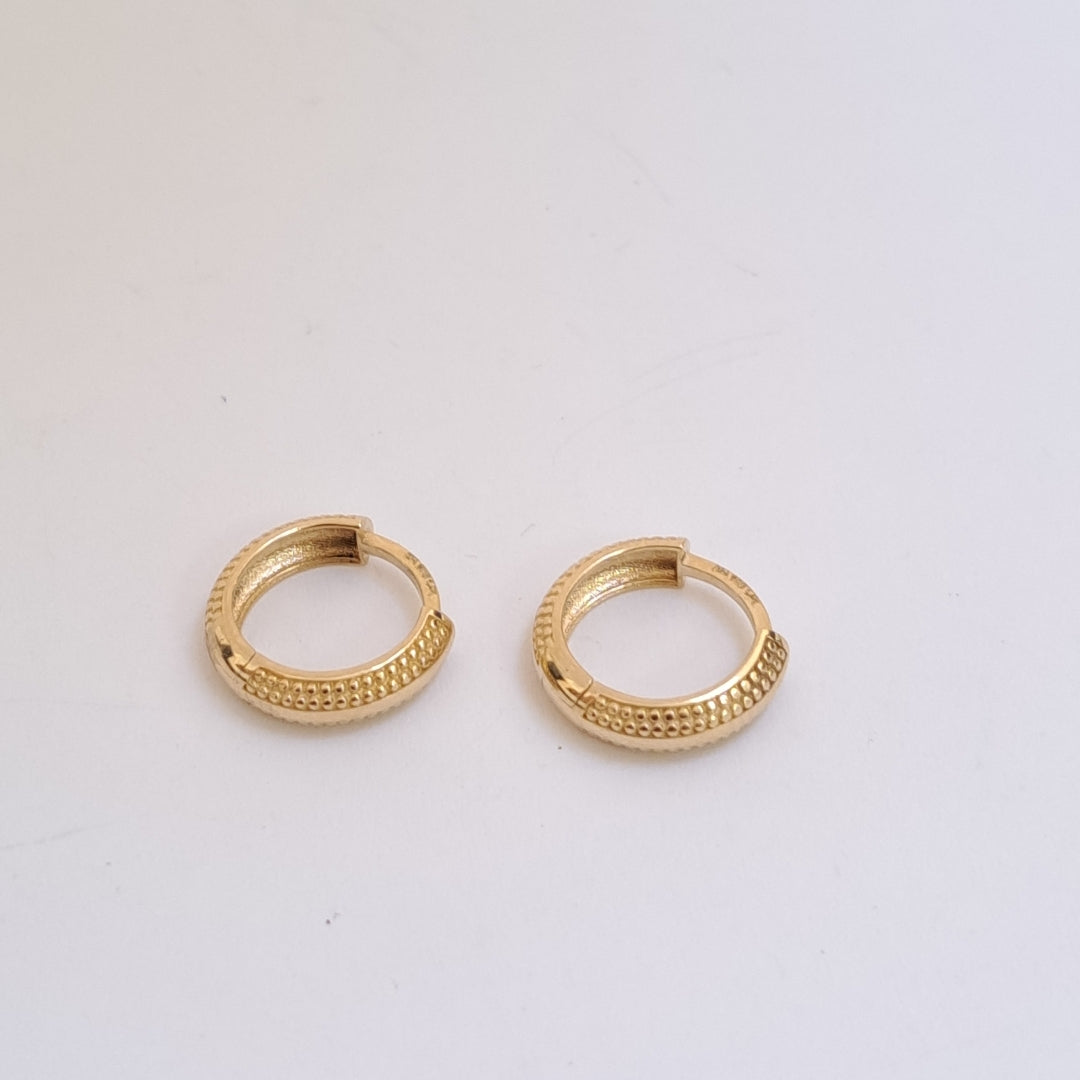 HUGGIES ORO 14K 1.9 (NUEVO)