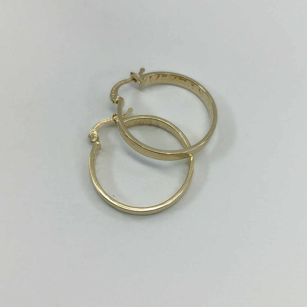 ARETES ARRACADAS TROQUELADA 14K 2.7 GR (NUEVO)