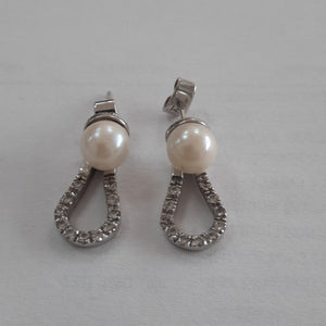 BROQUELES PAR ORO, ORO BLANCO 14 K 5.2 GRMS (SEMINUEVO)