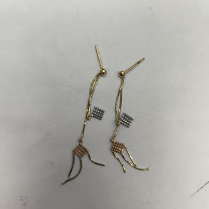 ARETES PAR ORO COMBINADO 14 K 1.4 GRMS (SEMINUEVO)