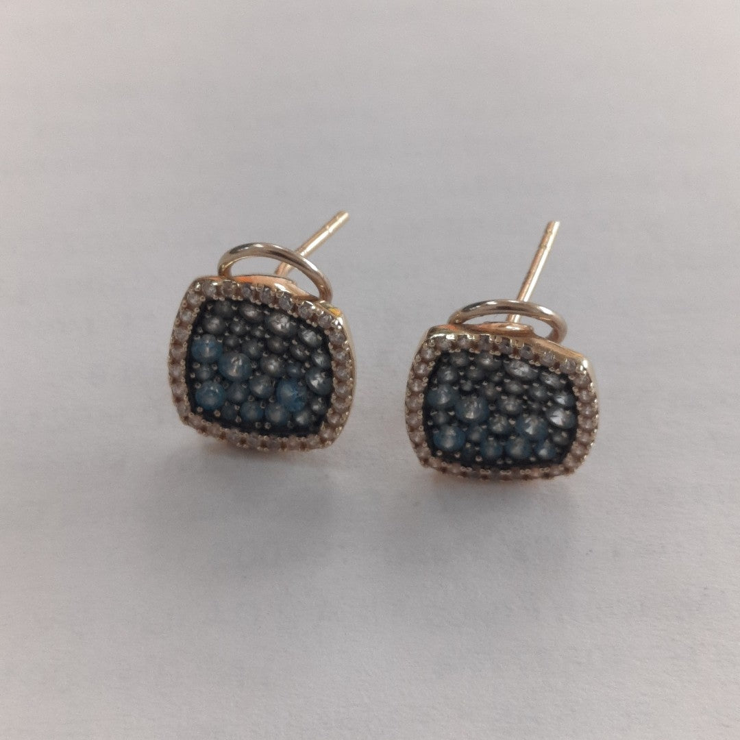 ARETES PAR ORO 14 K 3.9 GRMS (SEMINUEVO)