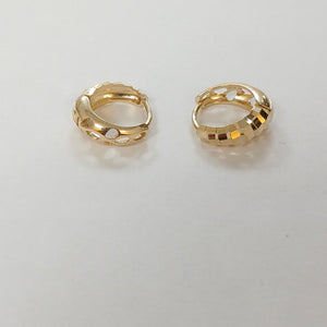 HUGGIES ORO 14K 2.1 (NUEVO)