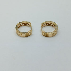 HUGGIES ORO 14K 2.8 (NUEVO)