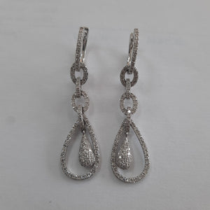ARETES PAR ORO BLANCO 14 K 5.5 GRMS (SEMINUEVO)