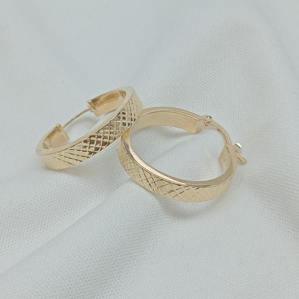 ARETES TEJIDO ARRACADAS FACETADAS 14K 2.9 GR (NUEVO)