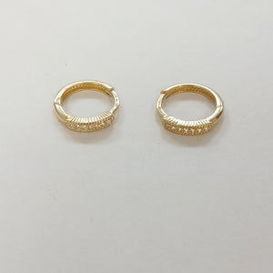 HUGGIES ORO 14K 1.4 (NUEVO)