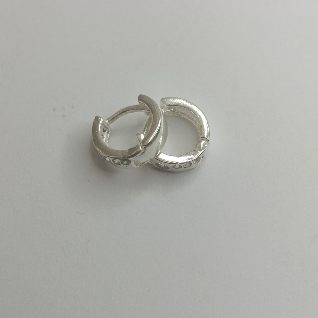 ARRACADAS C/CIRCONIAS PLATA .925 2.4 GR (NUEVO)