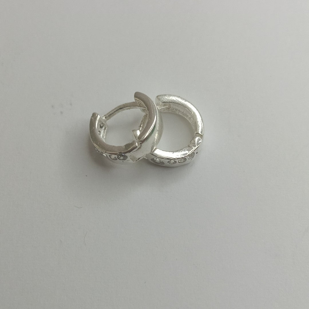 ARRACADAS C/CIRCONIAS PLATA .925 2.4 GR (NUEVO)