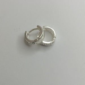 ARRACADAS C/CIRCONIAS PLATA .925 2.4 GR (NUEVO)