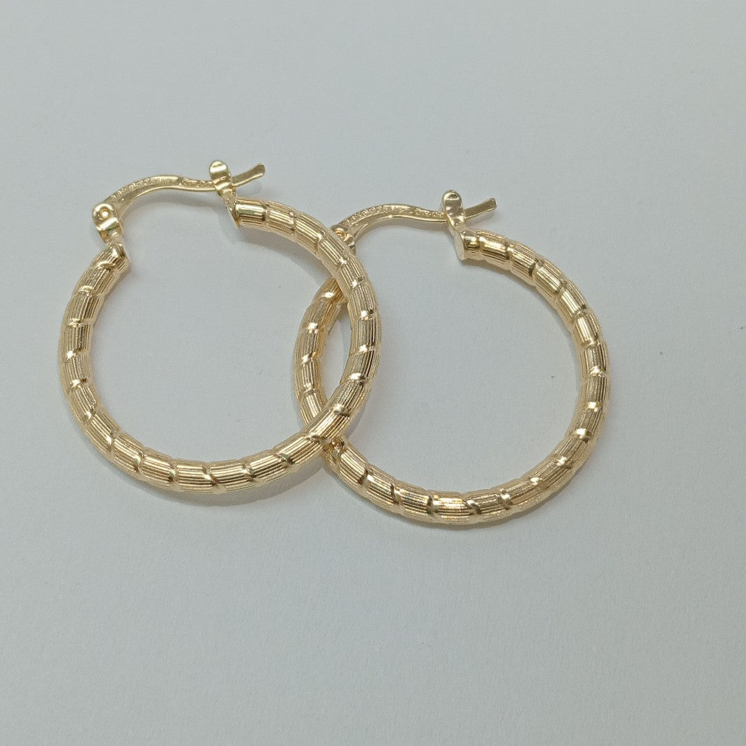 ARETES ARRACADAS LABRADAS 14K 3.3 GR (NUEVO)