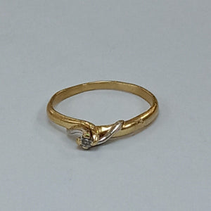 ANILLITO, SOLITARIO ORO, ORO COMBINADO 14 K 1.7 GRMS (SEMINUEVO)