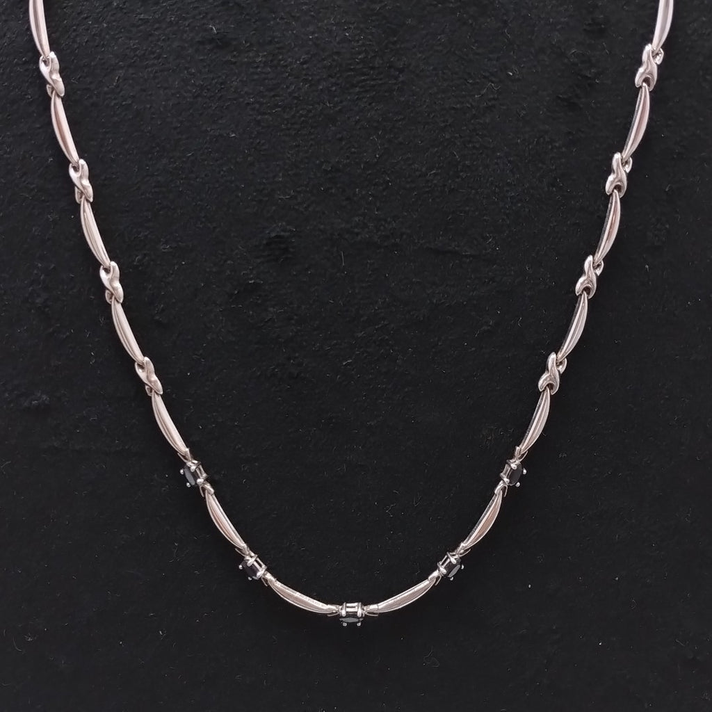 GARGANTILLA ORO BLANCO 14 K 8.9 GRMS (SEMINUEVO)
