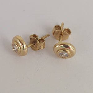 HUGGIES ORO 14K 1.4 (NUEVO)