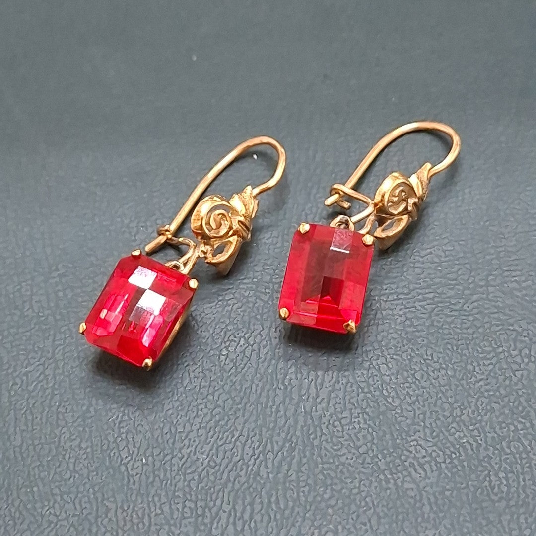 ARETES PAR ORO 10 K 4.4 GRMS (SEMINUEVO)