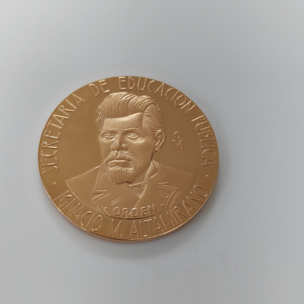 MEDALLA CONMEMORATIVA ORO 21 K 42,00 GRMS (SEMINUEVO)