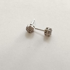 BROQUELES PAR ORO BLANCO 14 K 0.8 GRMS (SEMINUEVO)