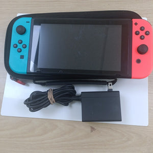 CONSOLA DE VIDEOJUEGO NINTENDO SWITCH 1.1 32 GB (SEMINUEVO)