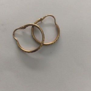 ARRACADAS PAR ORO 10 K 1.1 GRMS (SEMINUEVO)