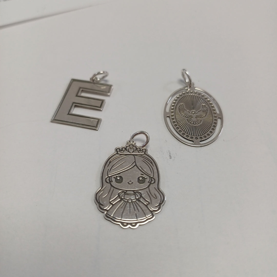DIJE PLATA 4.9 GRMS (SEMINUEVO)