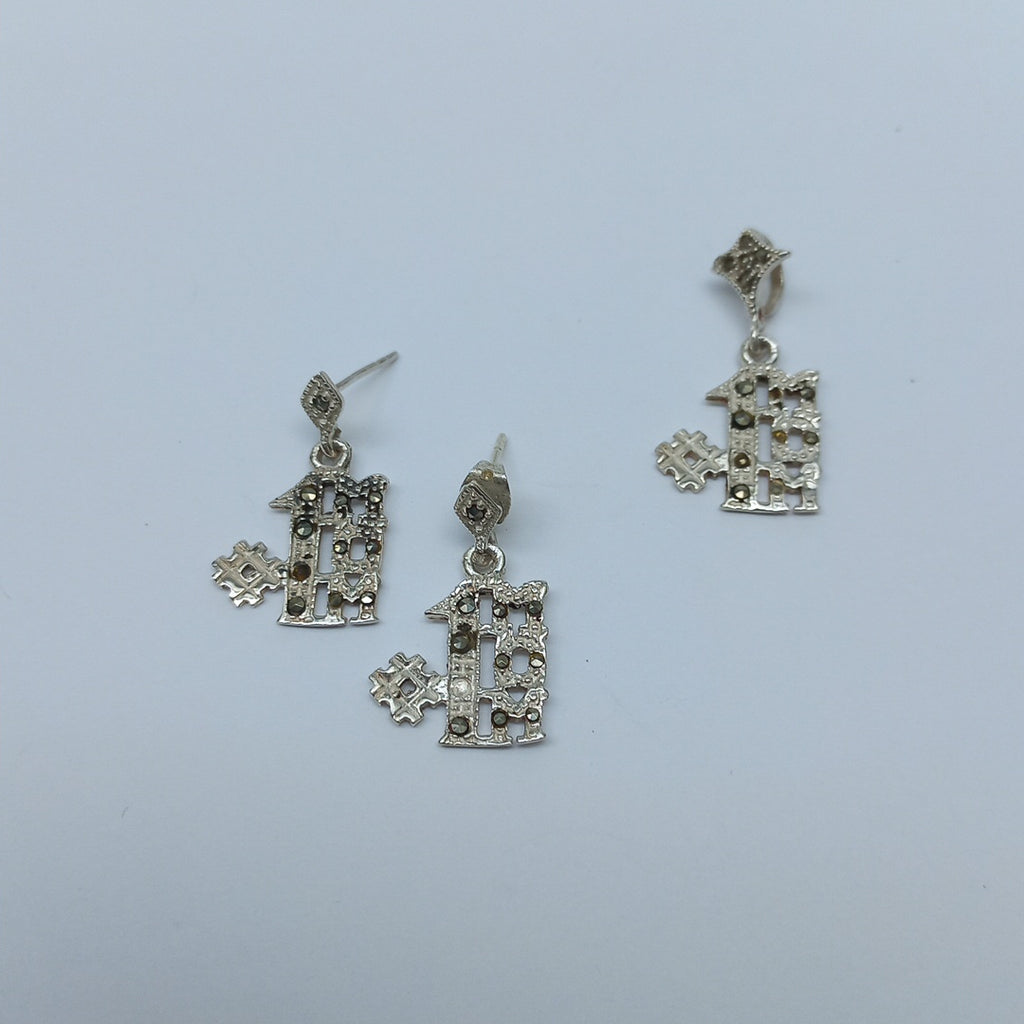 ARETES PAR,DIJE PLATA 6,10 GRMS (SEMINUEVO)